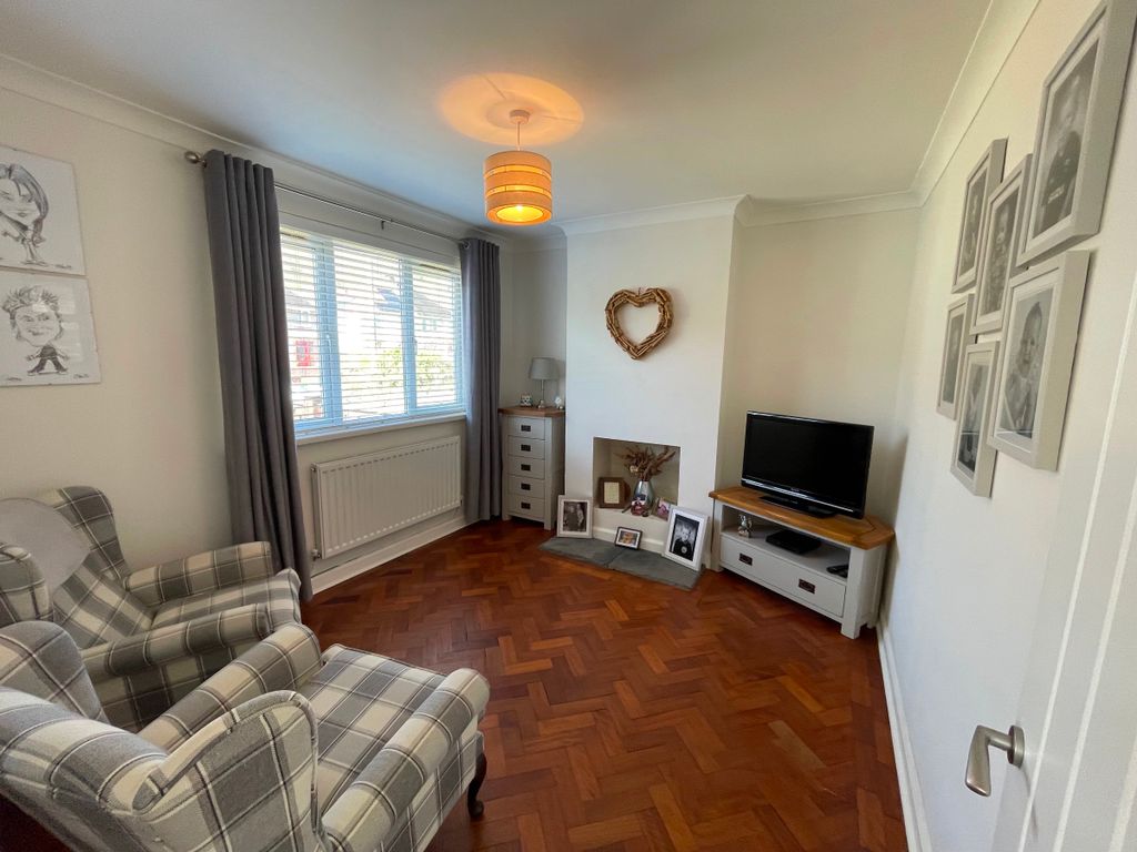 Property photo 3 of 23