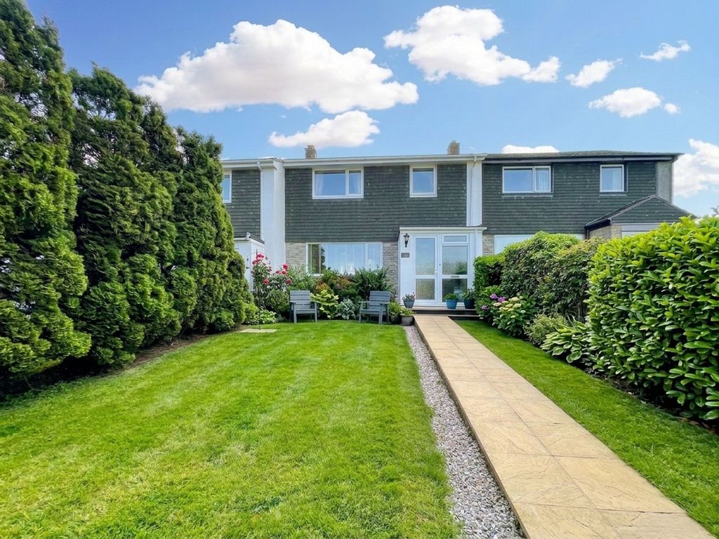 Property photo 1 of 25