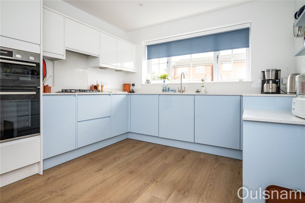 Property photo 3 of 10 Picture No. 06