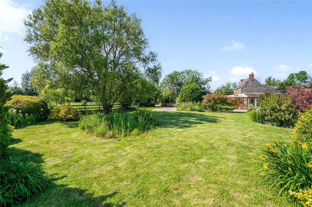 Property photo 1 of 18 Garden