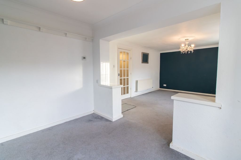 Property photo 3 of 22 Image 2