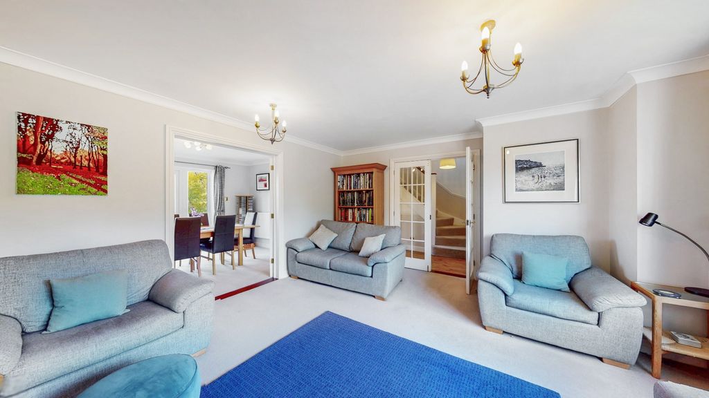 Property photo 2 of 19 4123684