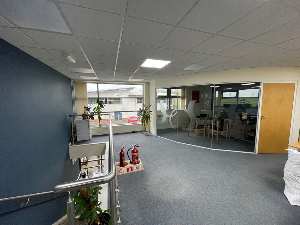 Property photo 3 of 10 Photo 11