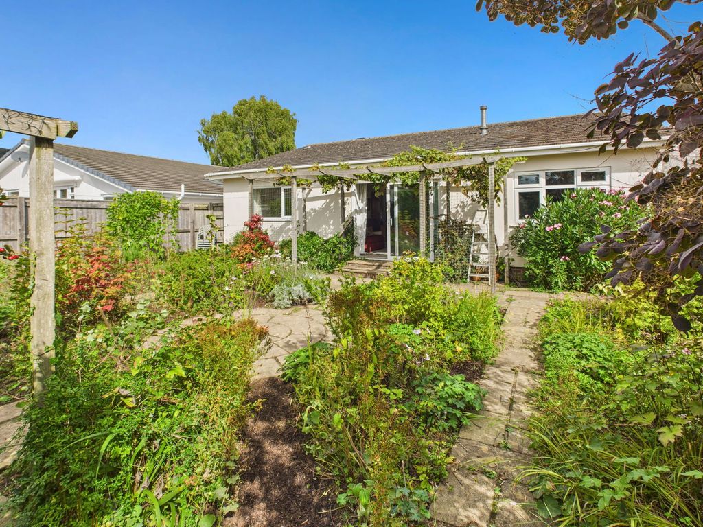 Property photo 3 of 13