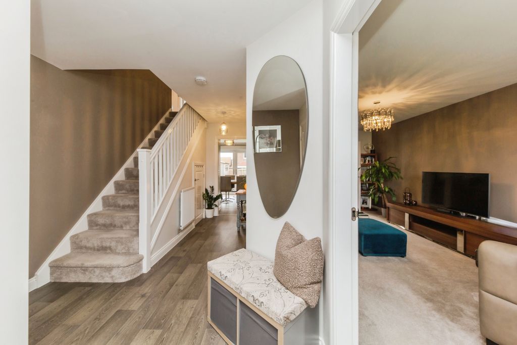Property photo 2 of 25 258A9576