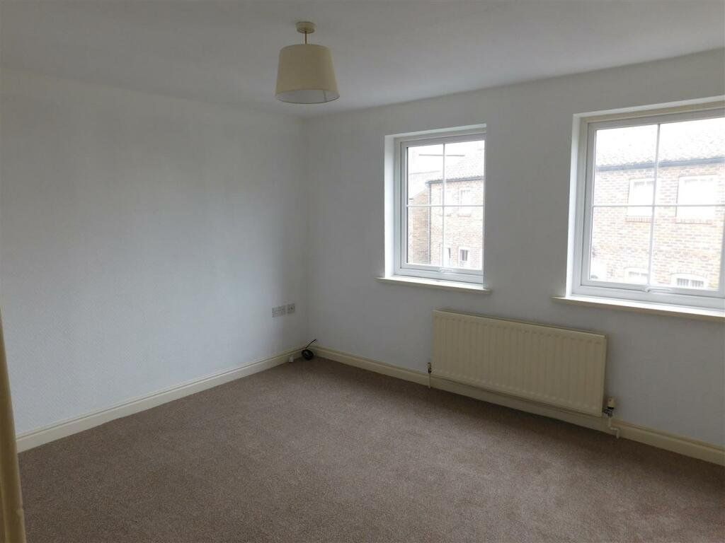 Property photo 3 of 6 Picture No. 06