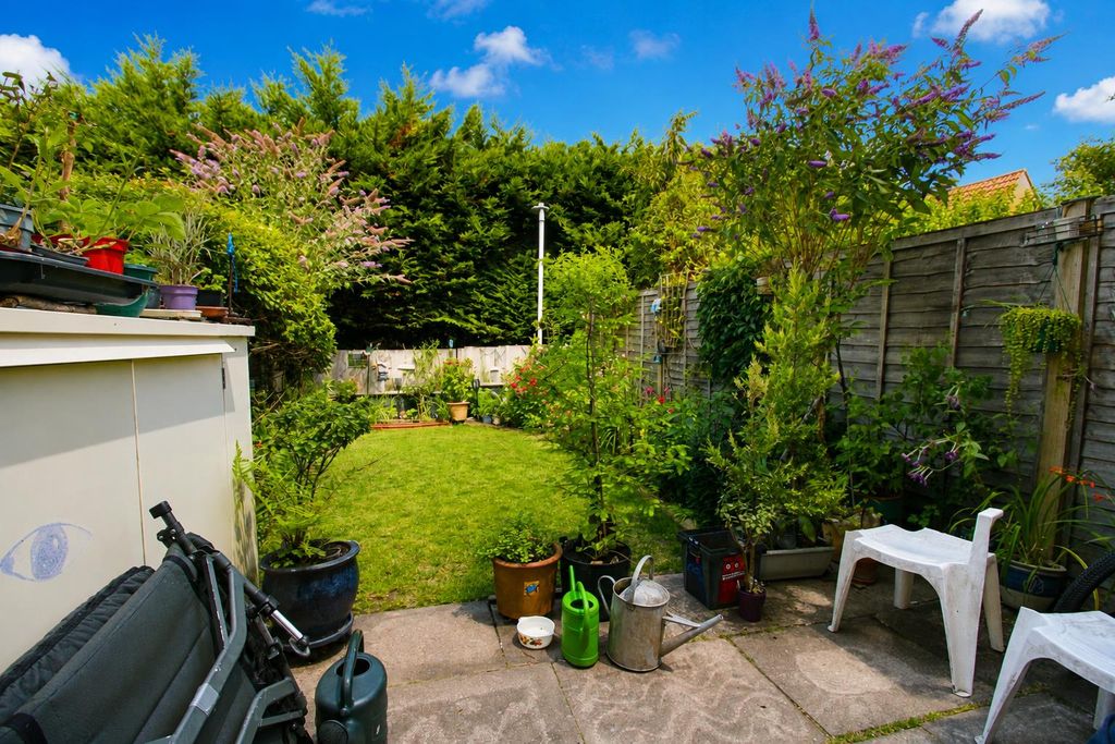 Property photo 3 of 10 6d1E57E0-3235-4F08-9Acc-d5cd0Eab7d16.Png
