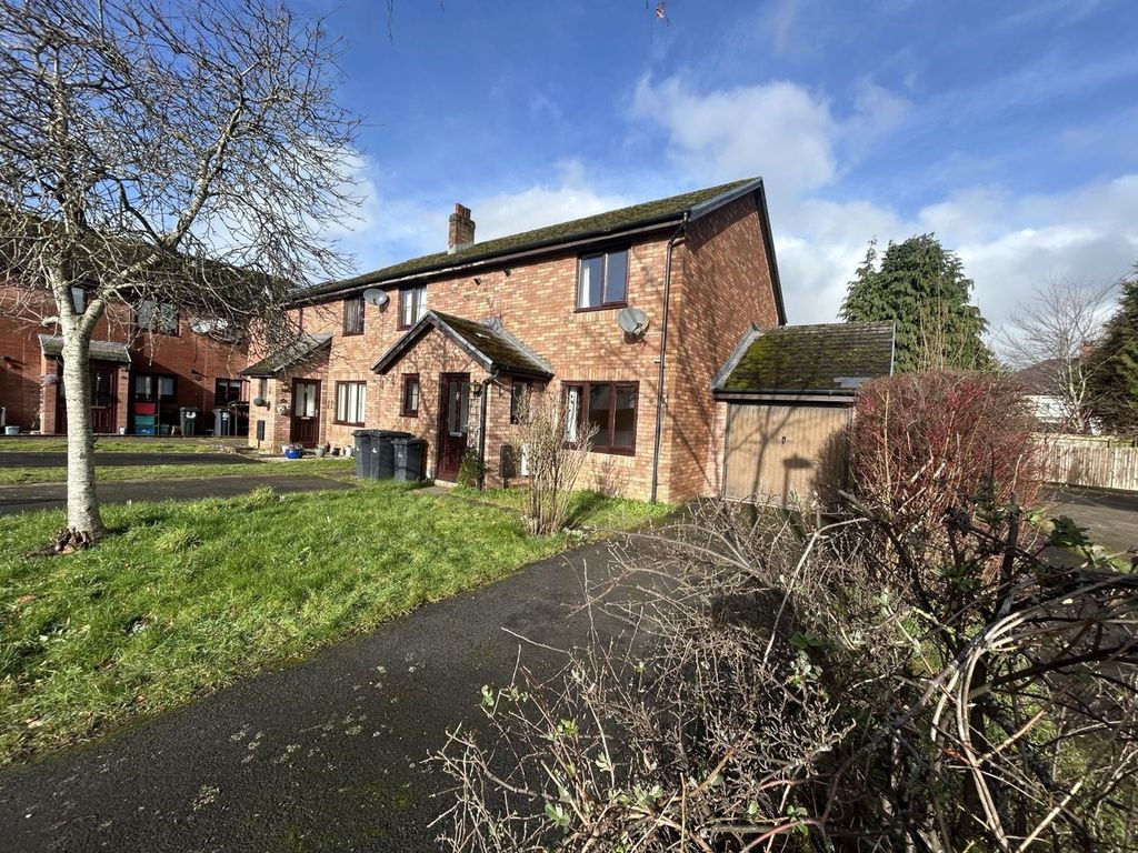 Property photo 1 of 9