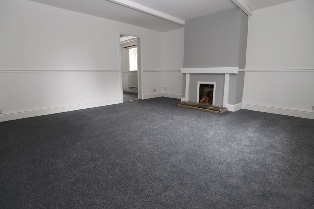Property photo 3 of 26