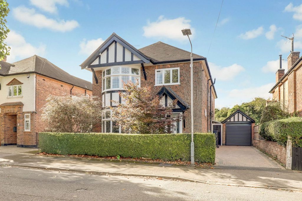 Property photo 1 of 30