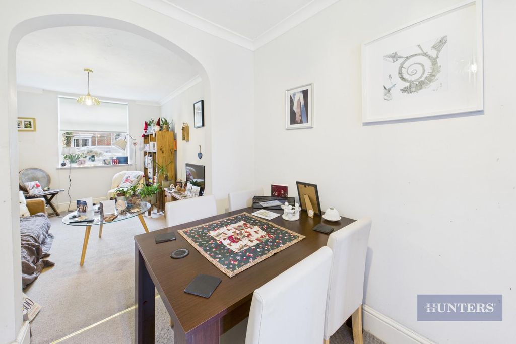 Property photo 3 of 11 Cam05152G0-Pr0317-Still006.Jpg