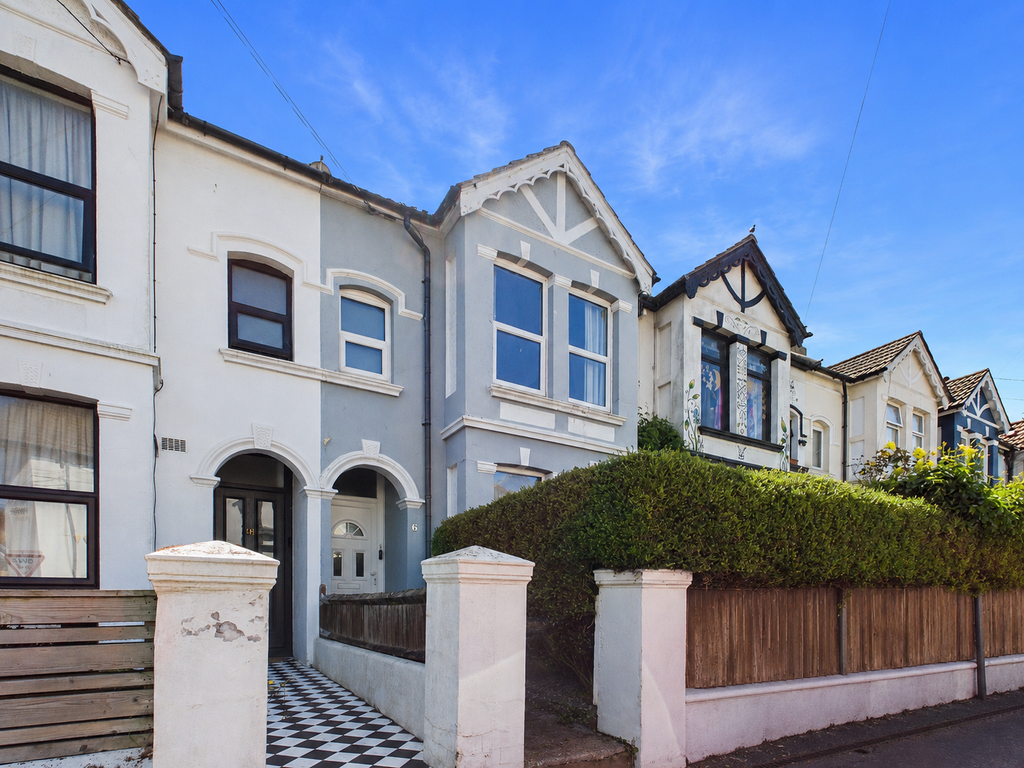 Property photo 1 of 16
