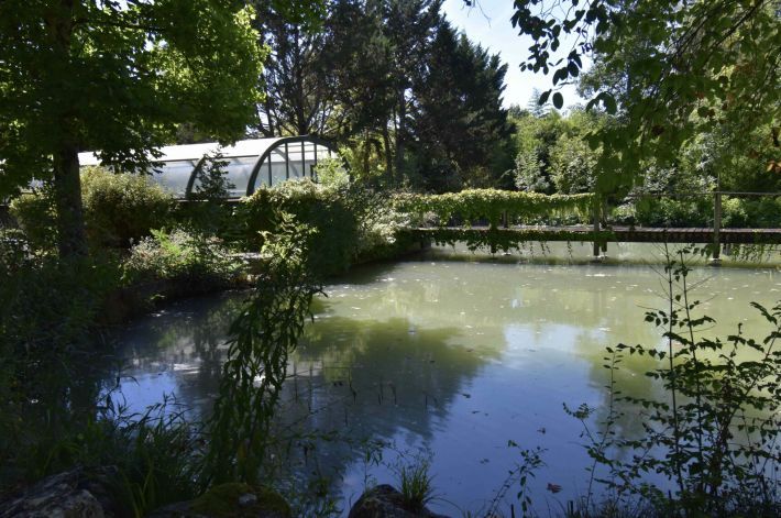 Property photo 1 of 39