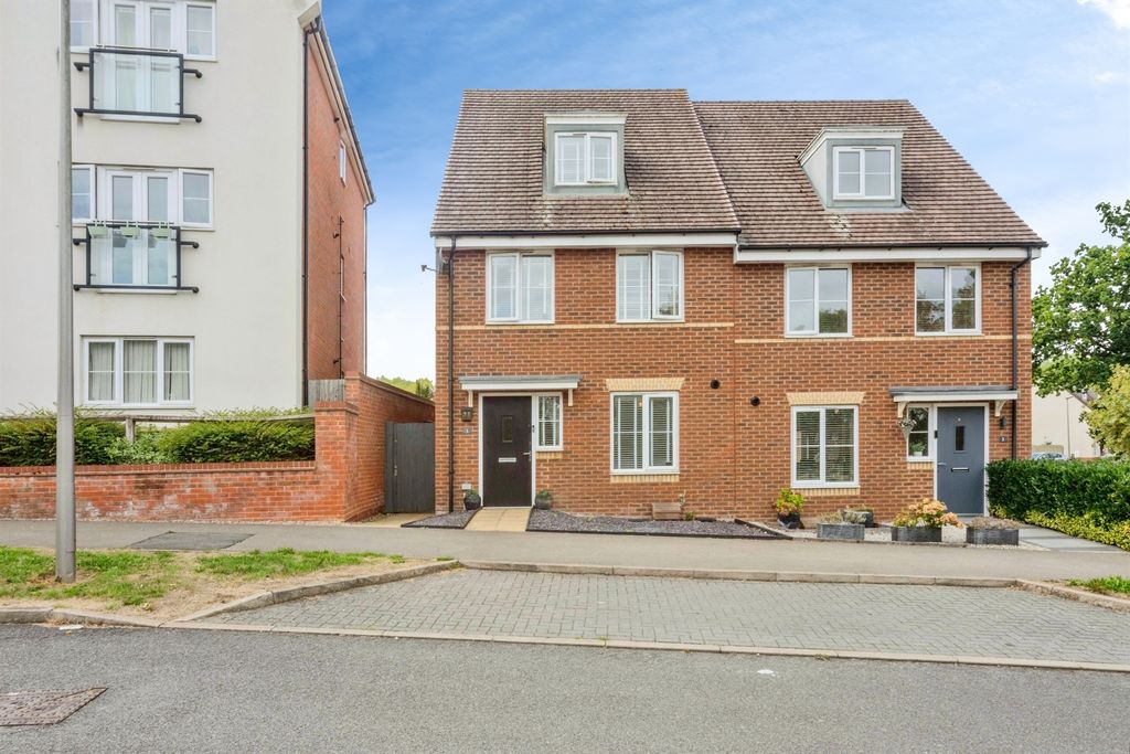 Property photo 1 of 24