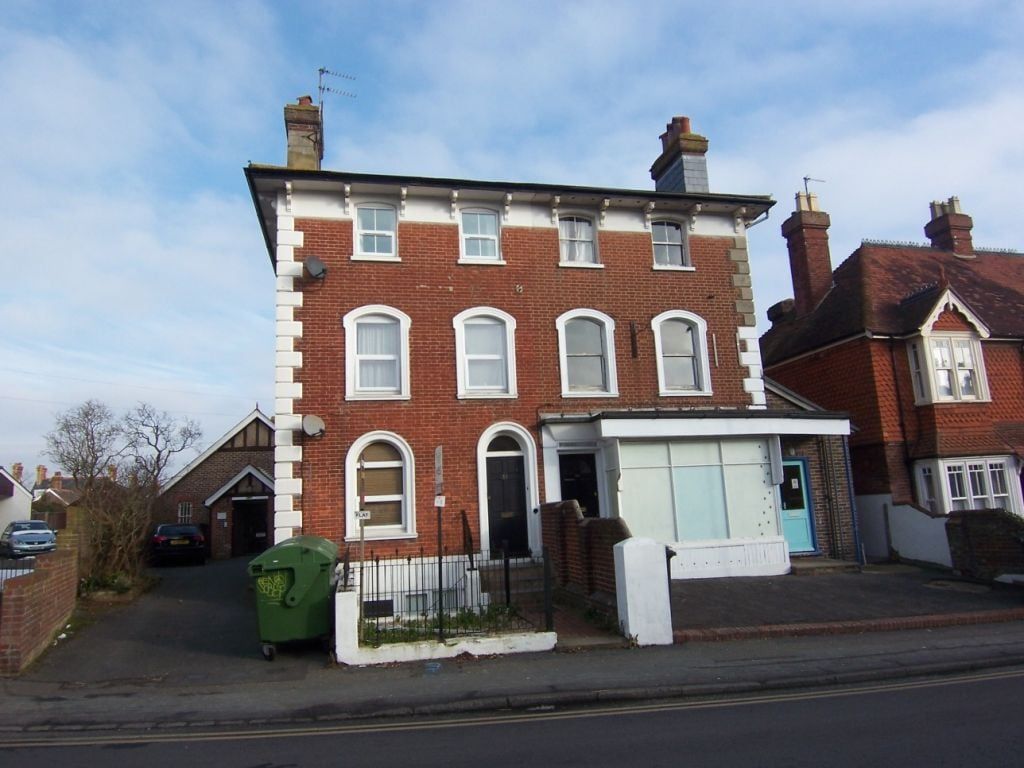 Property photo 1 of 5