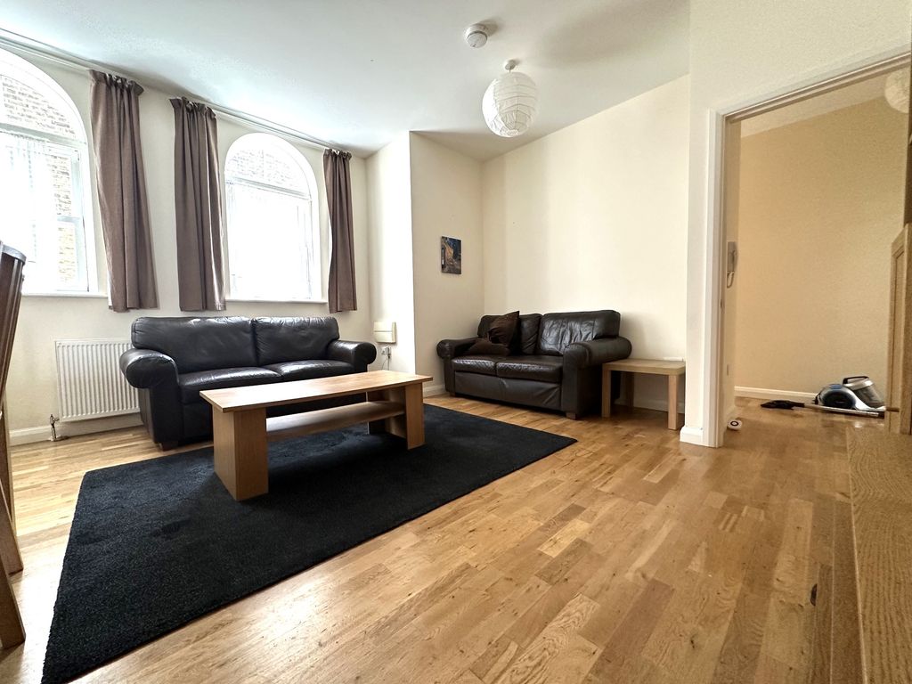 Property photo 2 of 22