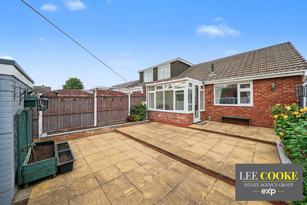 Property photo 2 of 36