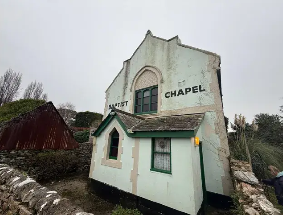 Property photo 3 of 12