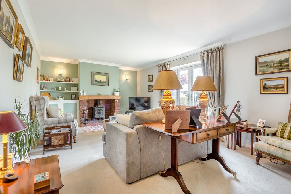 Property photo 3 of 22