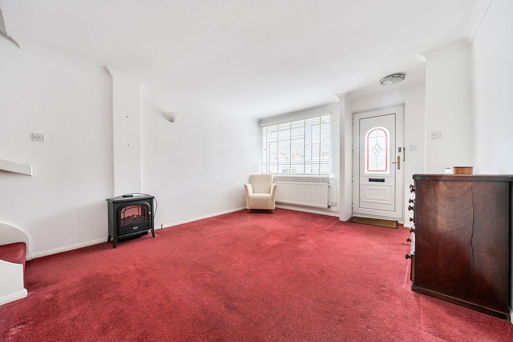 Property photo 3 of 12