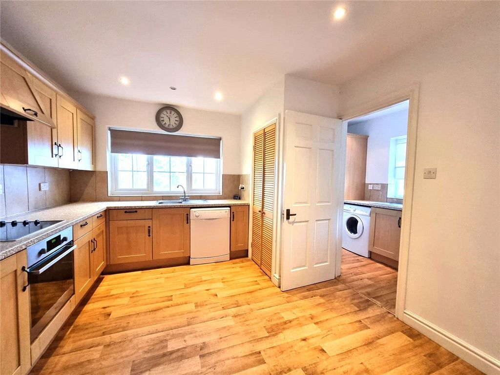 Property photo 3 of 15 Picture No. 20