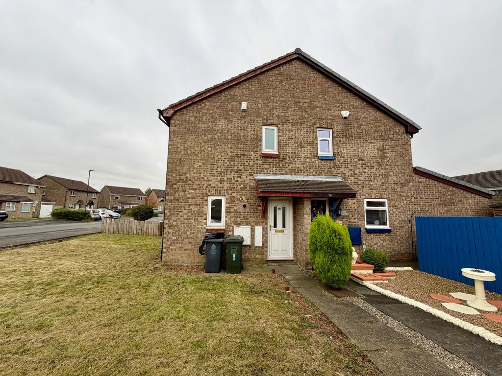 Property photo 1 of 10 Outside