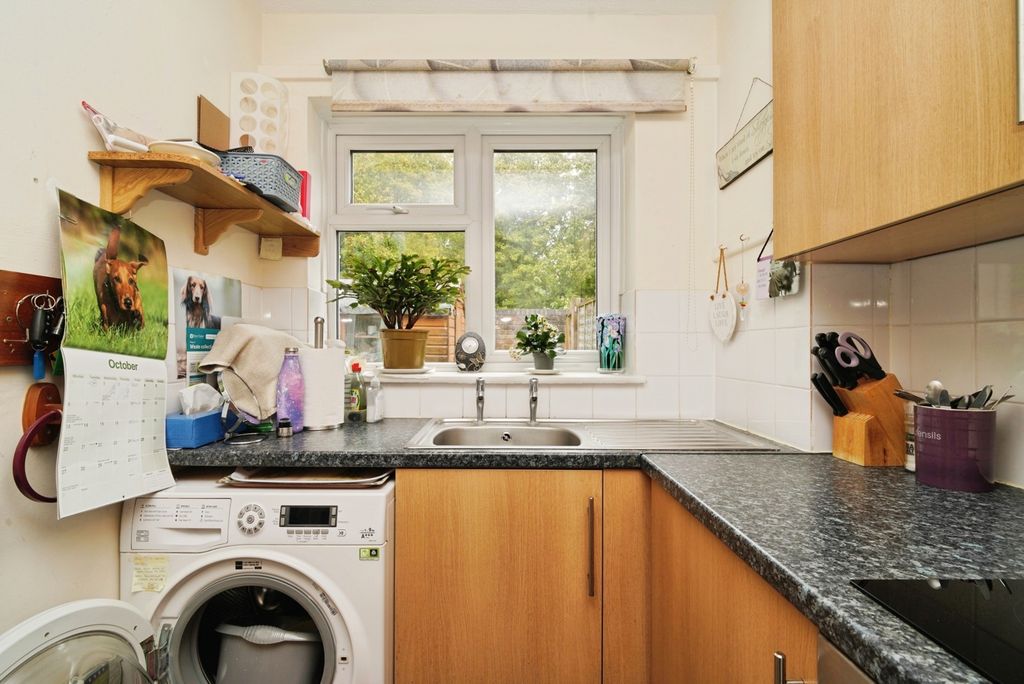 Property photo 2 of 17 Photo