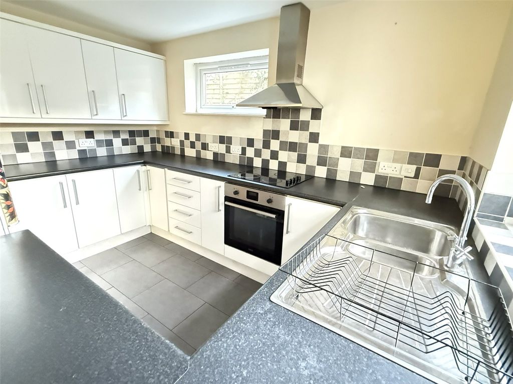 Property photo 2 of 18 Picture No. 50