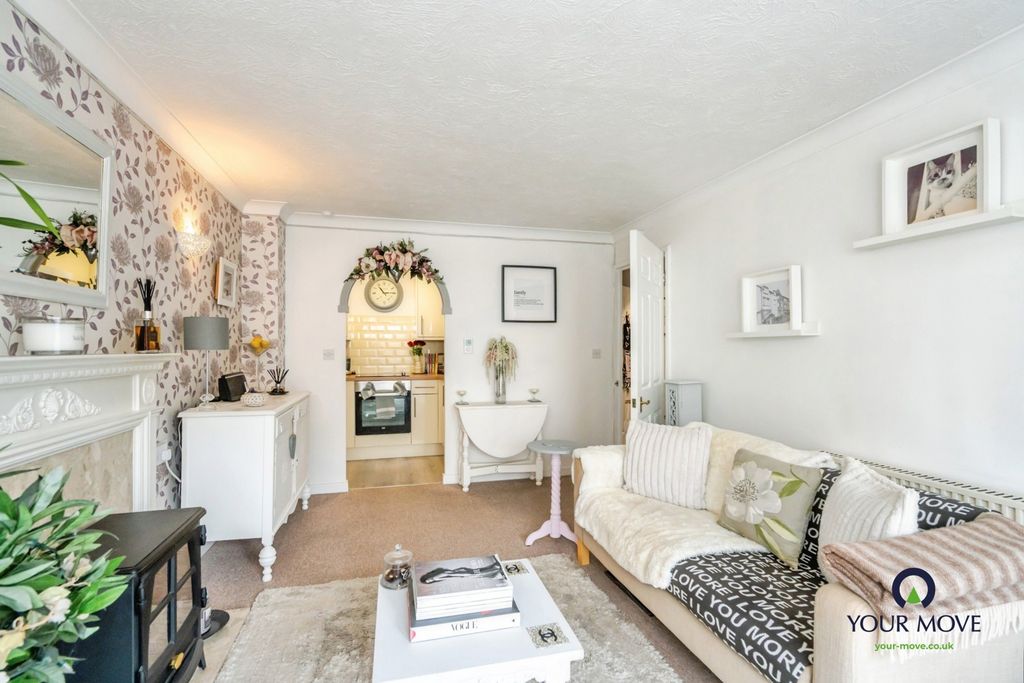 Property photo 2 of 15 Pbox-Img.Jpg
