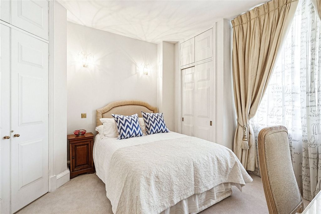 Property photo 3 of 13 Picture No. 06