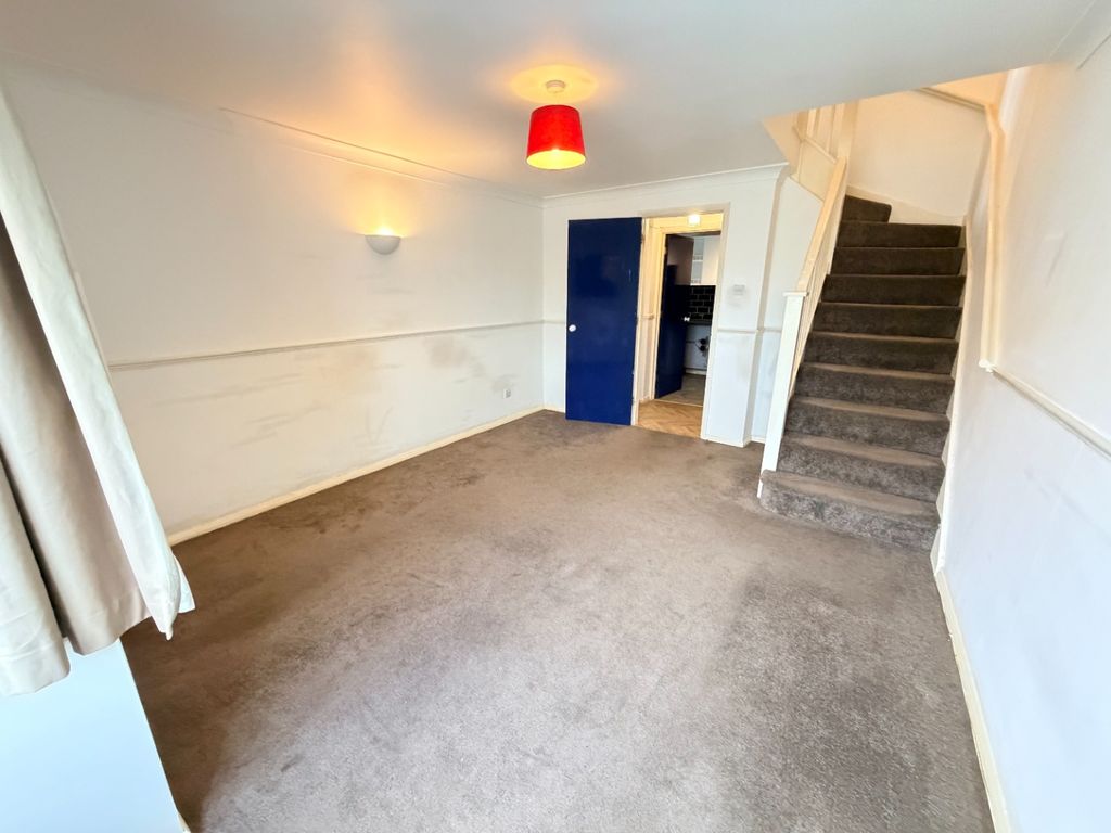Property photo 2 of 13 5296212
