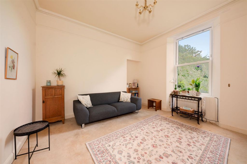 Property photo 3 of 30 117 Strathern Road Bf-3.Jpg