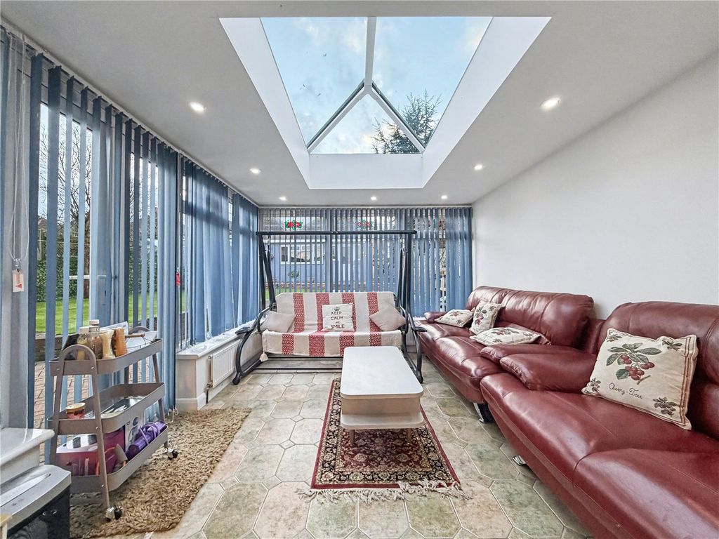 Property photo 3 of 22 Picture No. 25