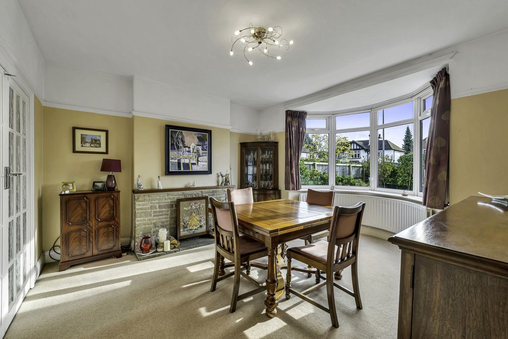 Property photo 2 of 22