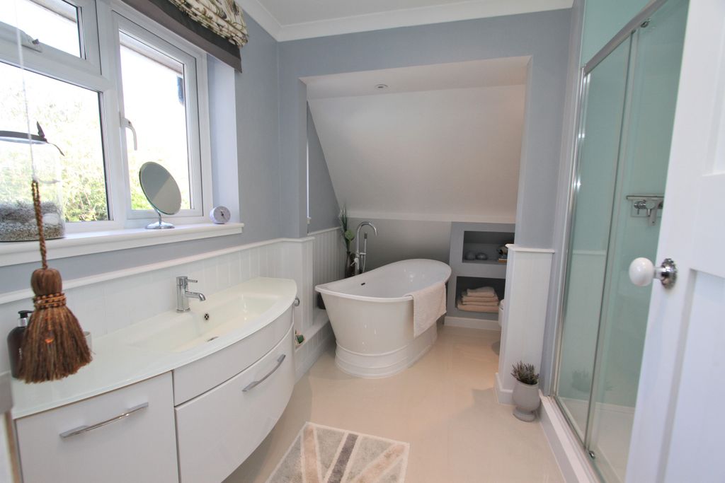Additional image 12 of 5 bed detached house for salePrideaux Road, Eastbourne BN21