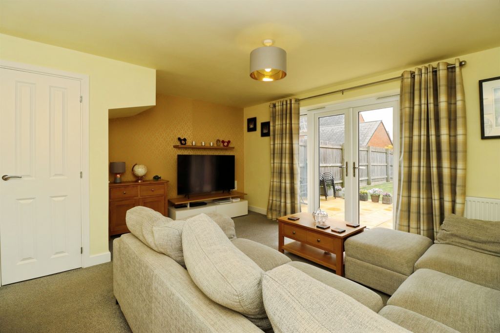 Property photo 3 of 17