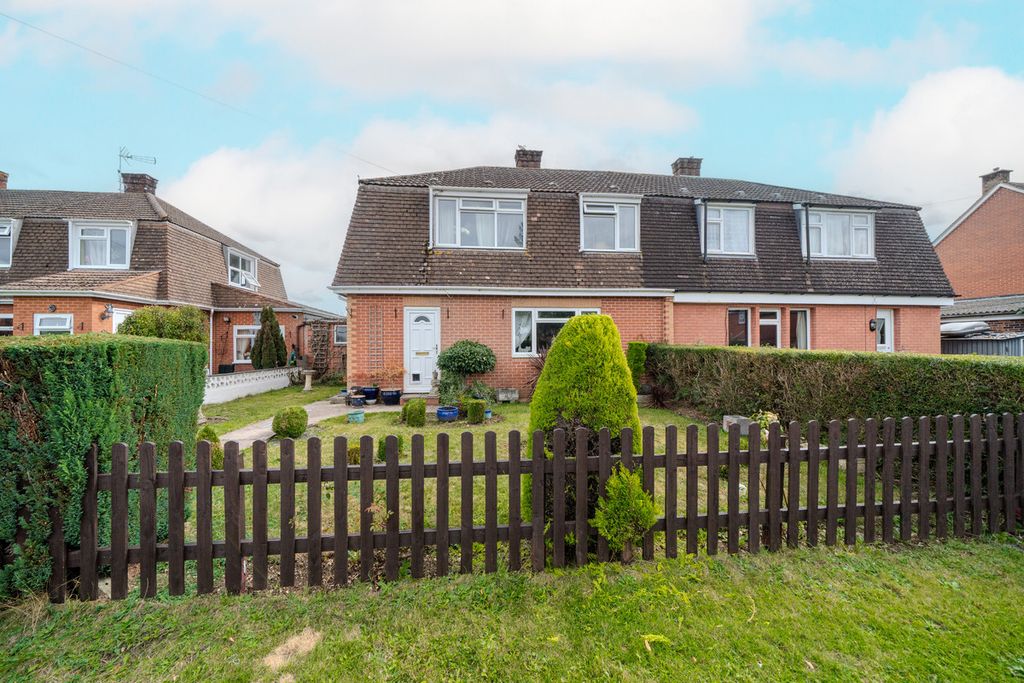 Property photo 1 of 26