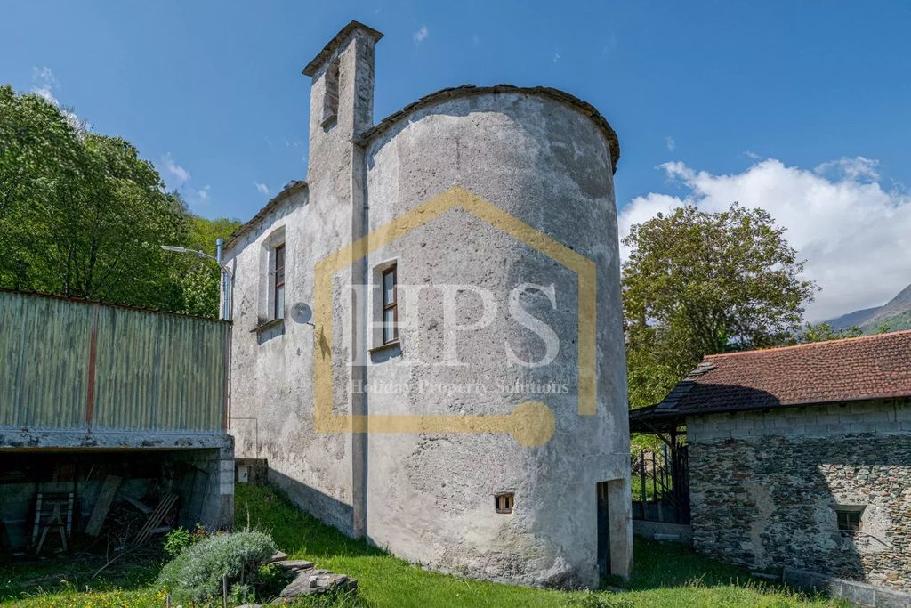 Property photo 2 of 30 The Lake Como Villa- Chiesa Brenzio