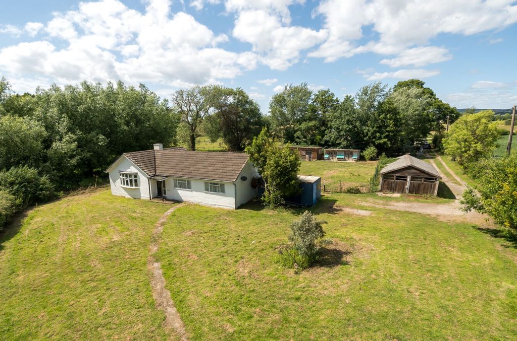 Property photo 3 of 29