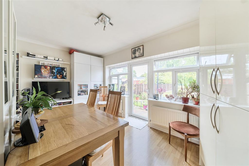 Property photo 3 of 12 Dining Room.Jpg