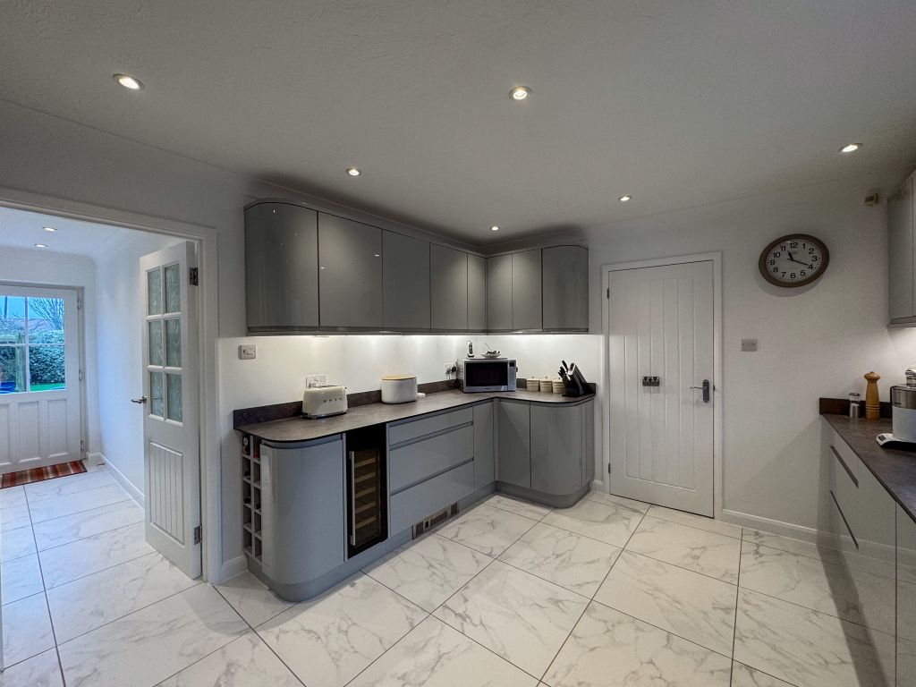 Property photo 2 of 48 Img_8085