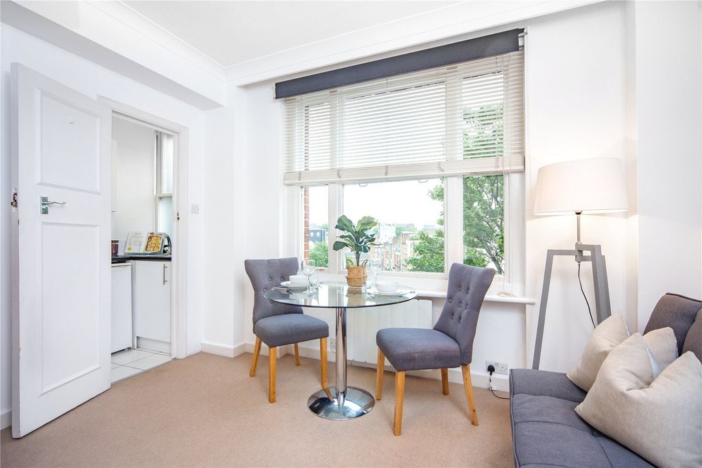 Property photo 1 of 9 Reception Room
