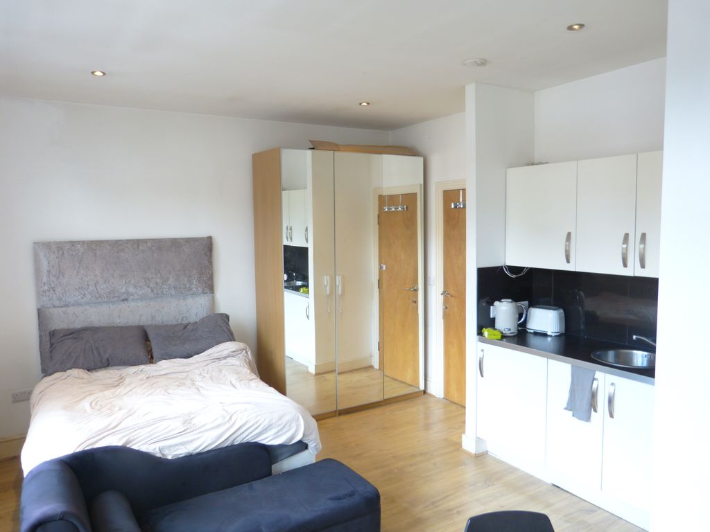 Property photo 2 of 6
