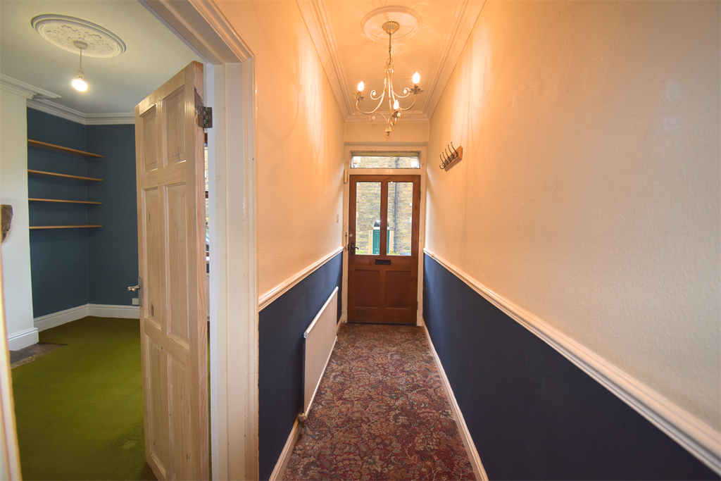 Property photo 2 of 16 Hallway