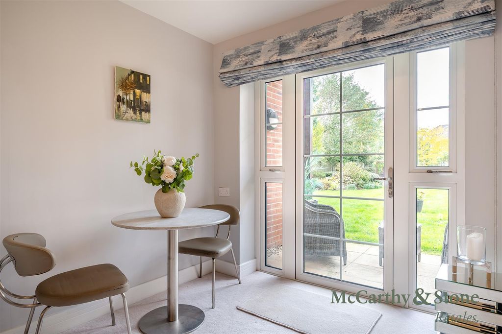 Property photo 3 of 26 8707719-Interior17.Jpg