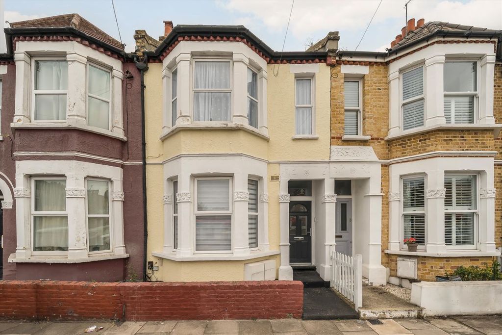 Property photo 1 of 5