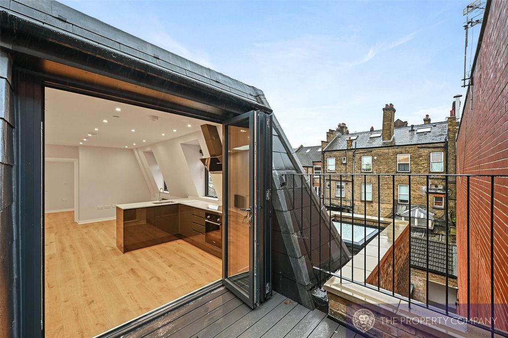 Property photo 2 of 10 Picture No. 07