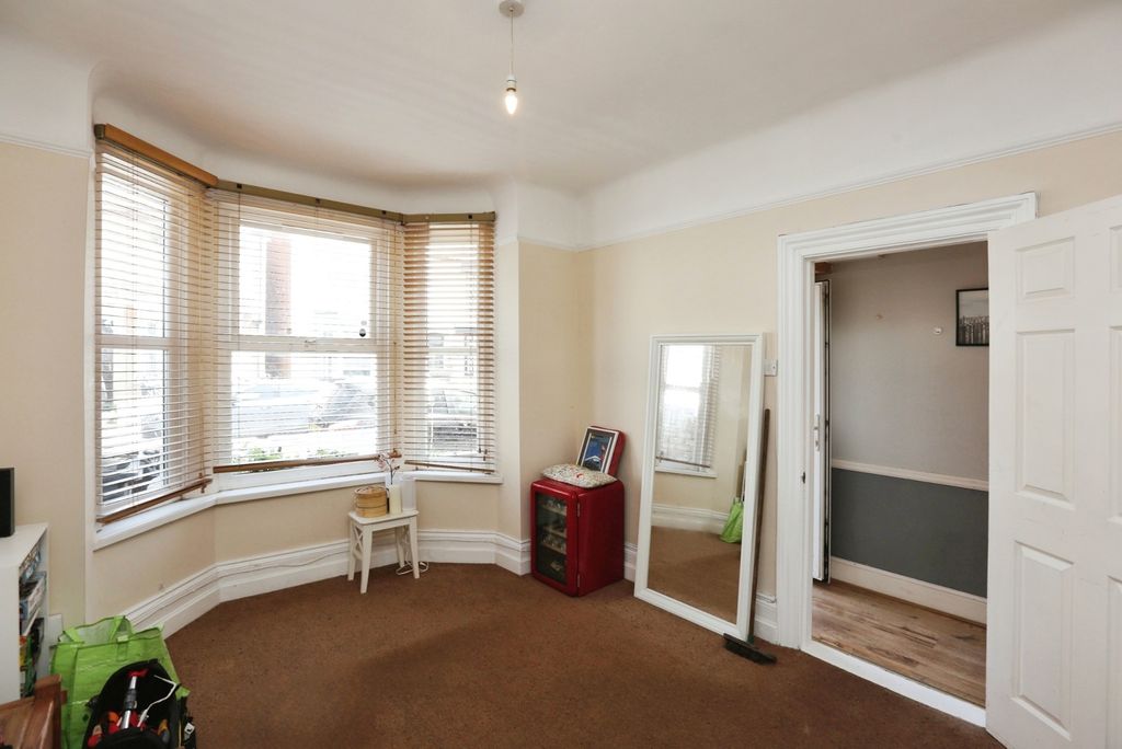 Property photo 3 of 13 Pbox-Img.Jpg
