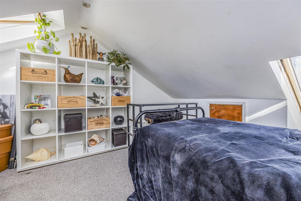 Property photo 1 of 15 19 Daulston Road, Fratton-Porticomarketing-Soldby-