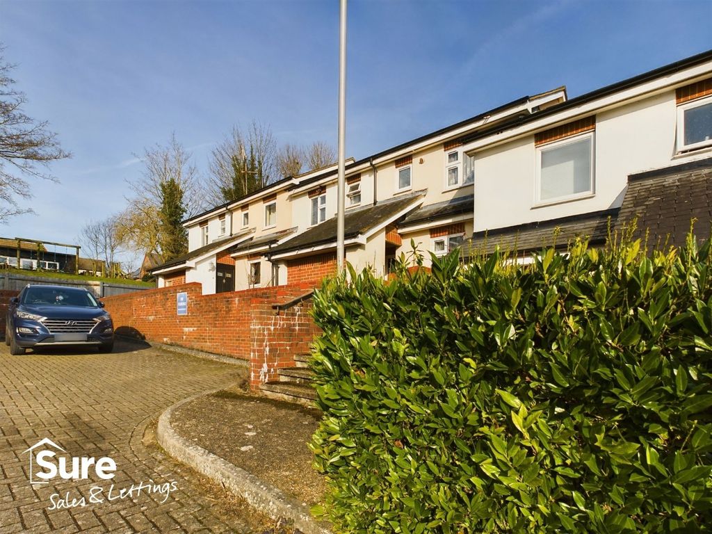 Property photo 1 of 16 3965562